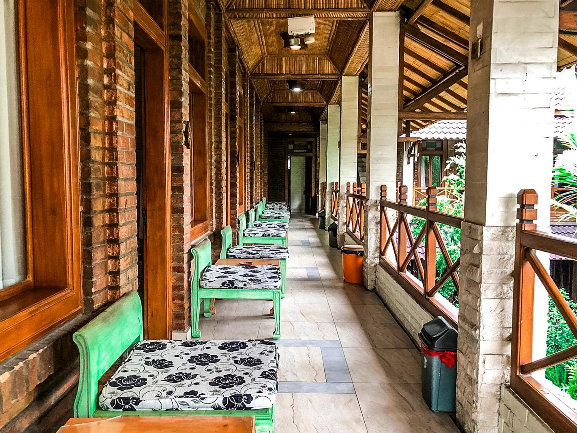 Arys Garden Hotel Yogyakarta Exterior photo