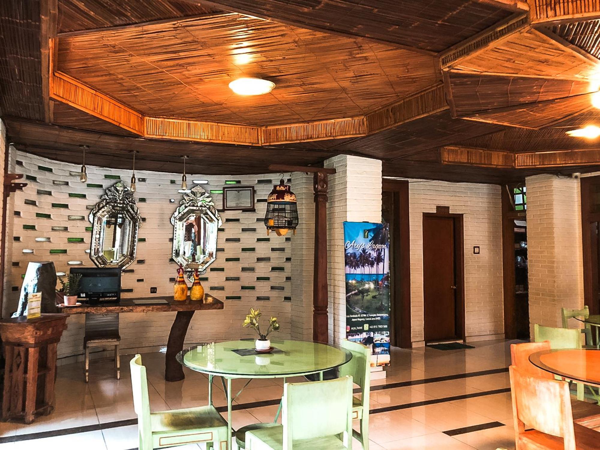 Arys Garden Hotel Yogyakarta Exterior photo