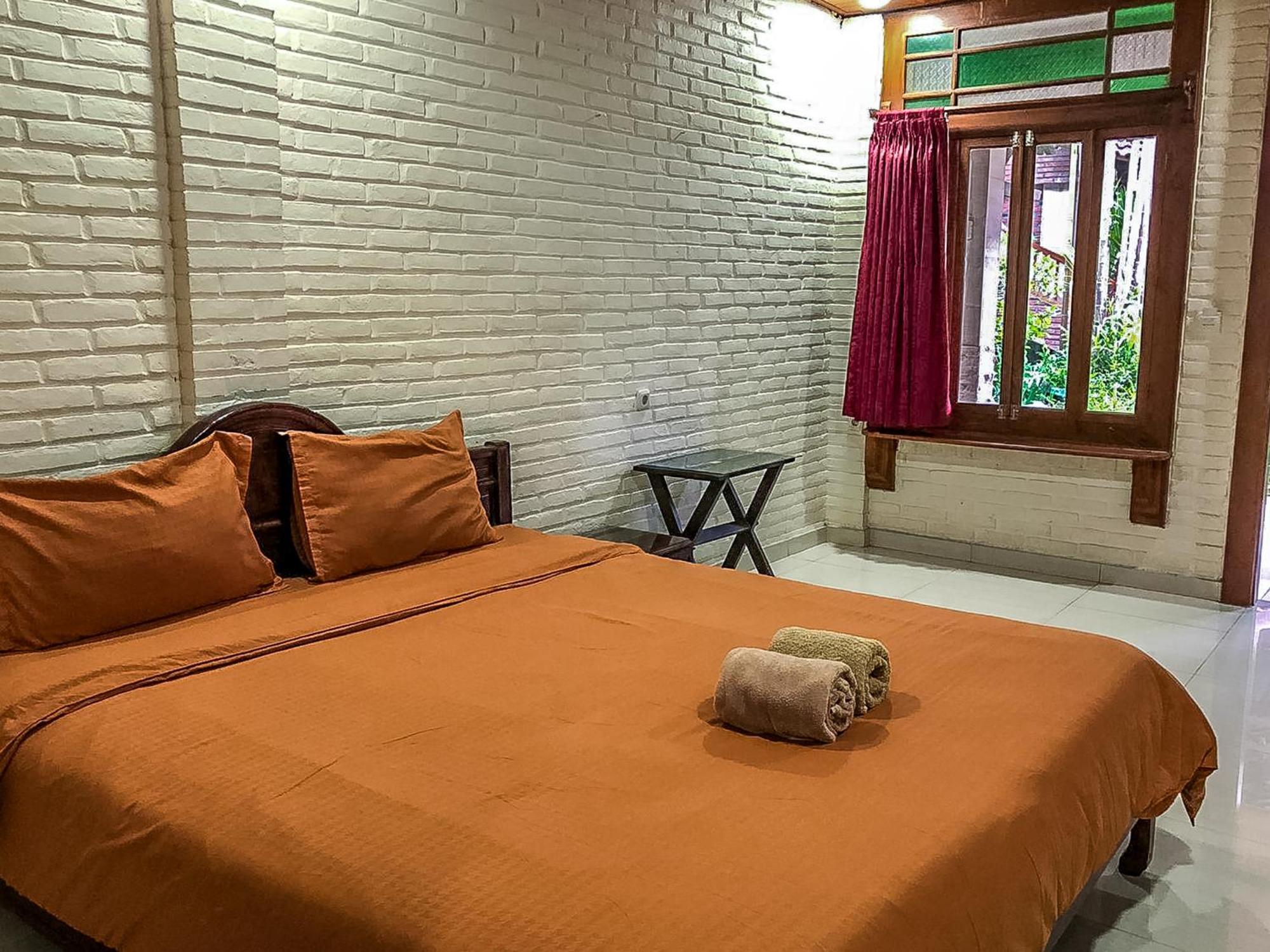 Arys Garden Hotel Yogyakarta Exterior photo