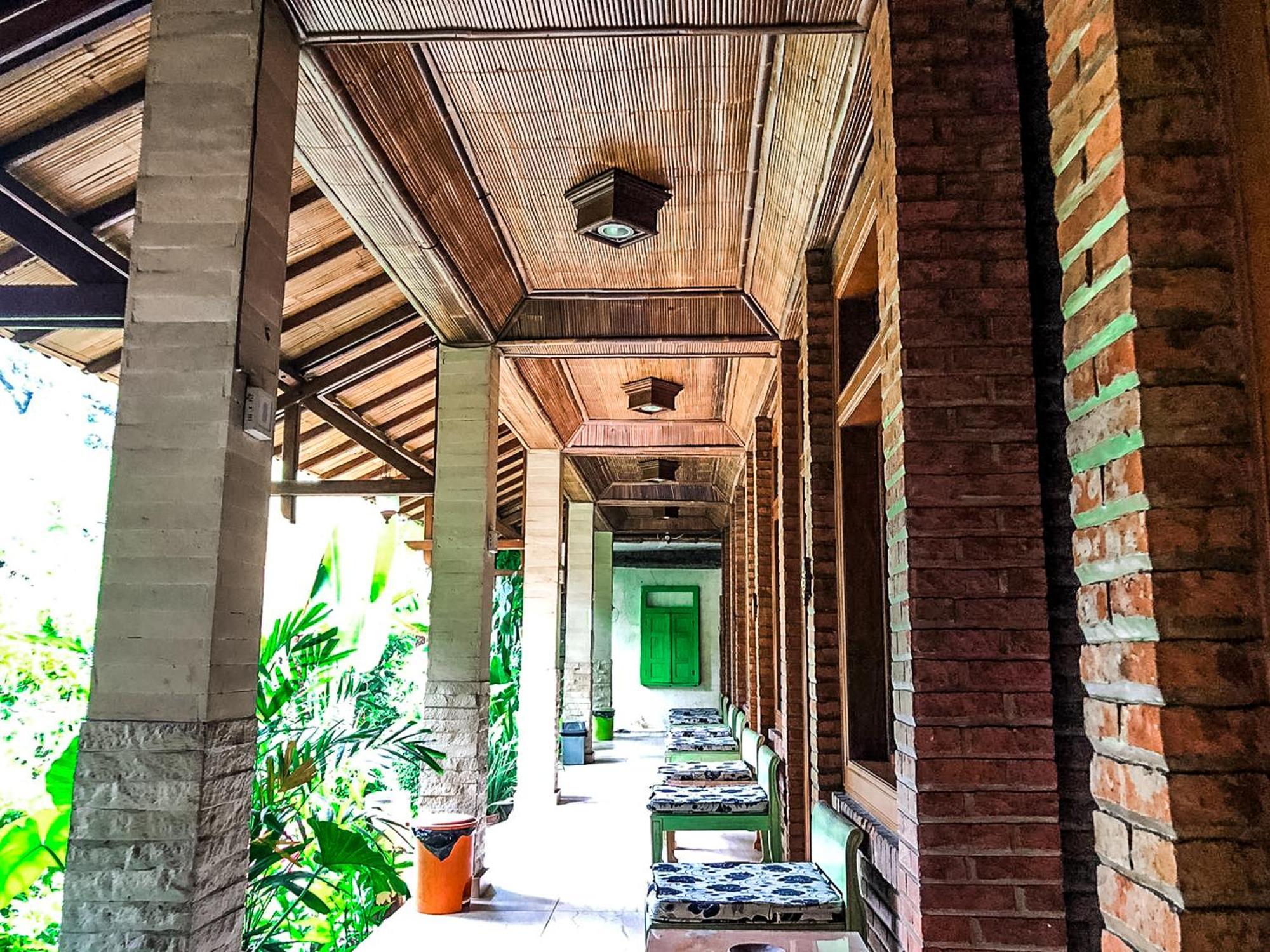 Arys Garden Hotel Yogyakarta Exterior photo