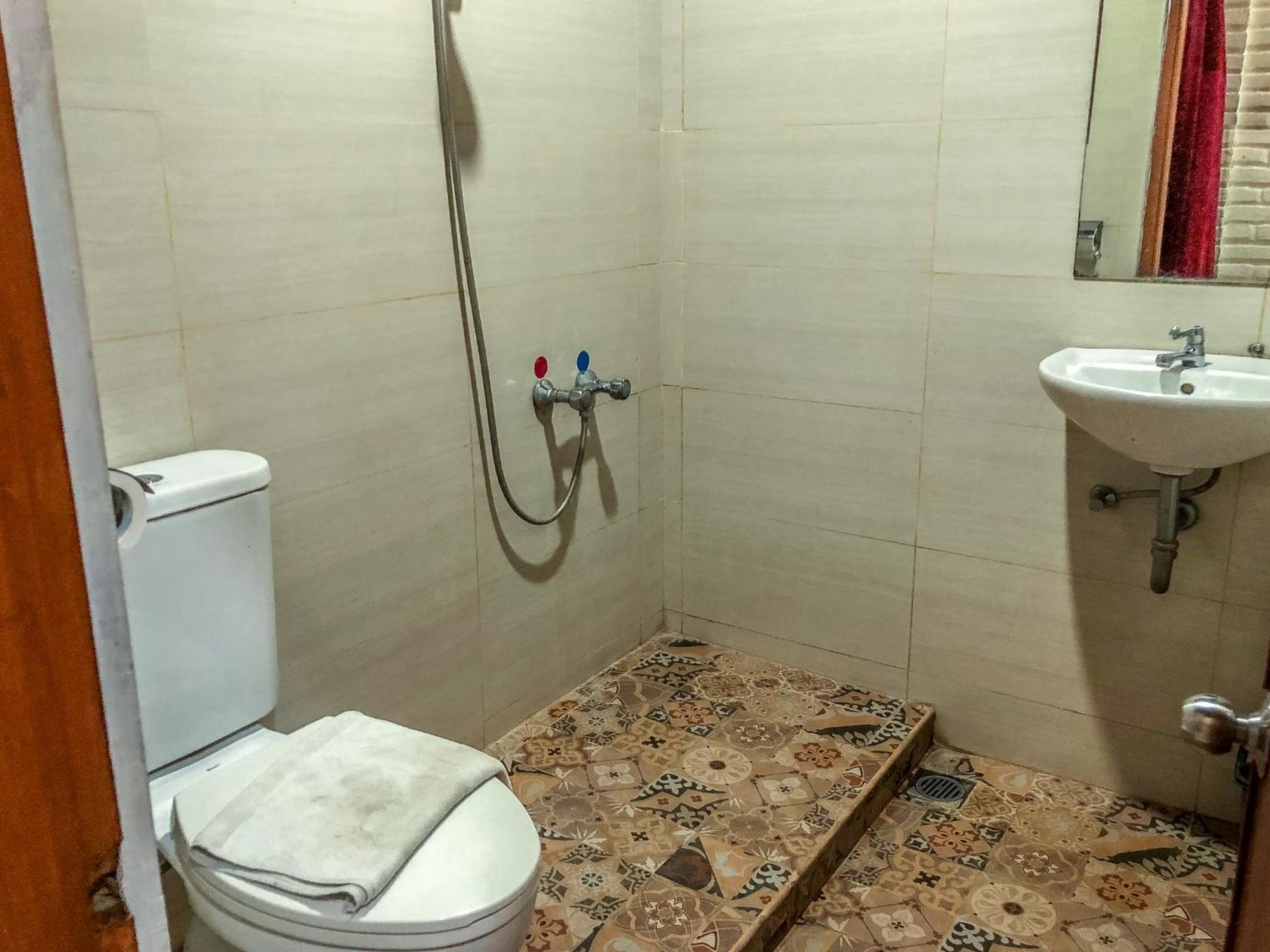 Arys Garden Hotel Yogyakarta Exterior photo