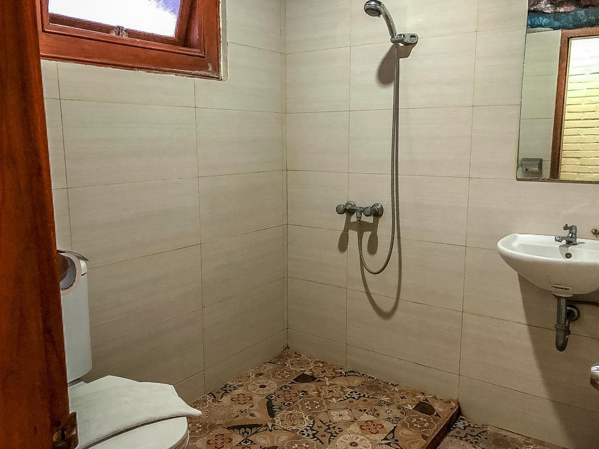 Arys Garden Hotel Yogyakarta Exterior photo