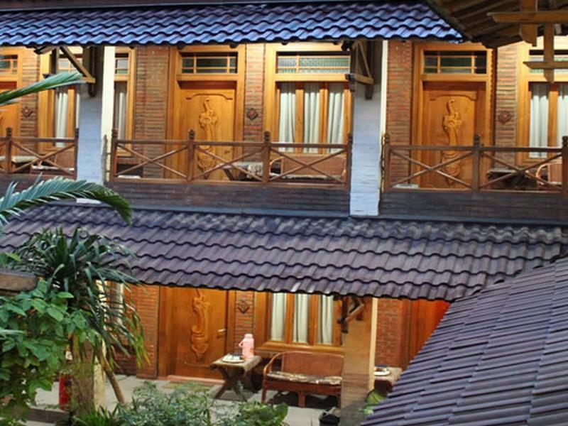 Arys Garden Hotel Yogyakarta Exterior photo