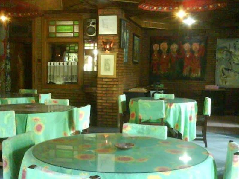 Arys Garden Hotel Yogyakarta Exterior photo